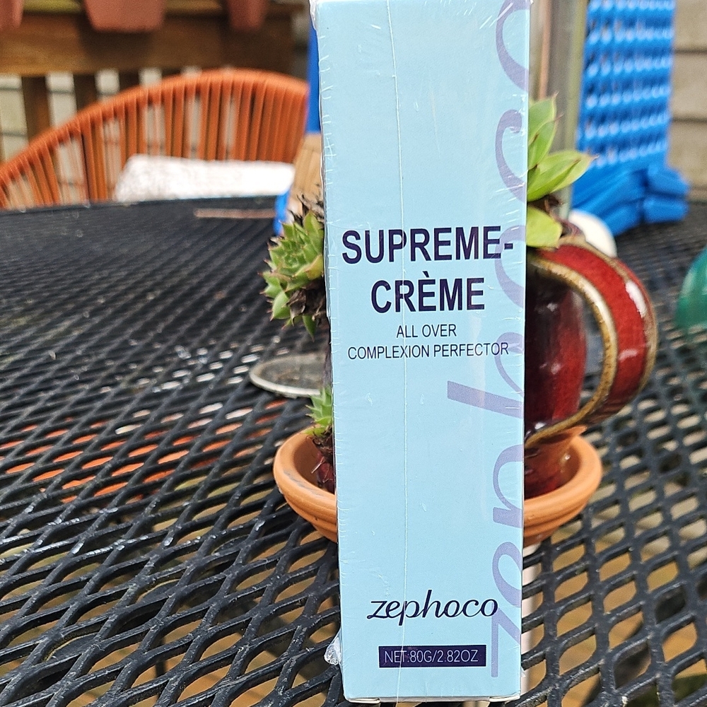 Supreme Crème All Over Complexion Perfector